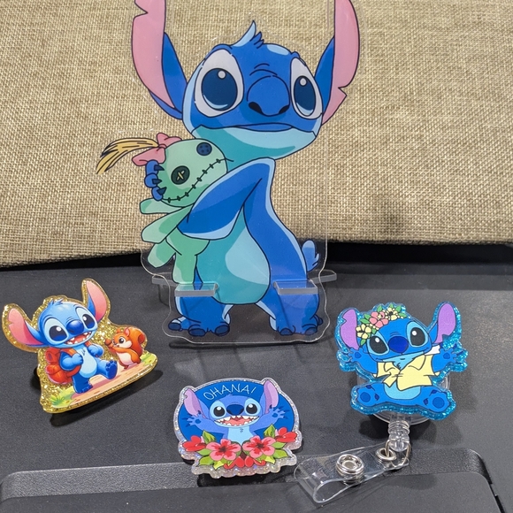 Lilo And Stitch Cell Phone Holder Magnet Paper Clip And Badge Holder - Picture 1 of 12